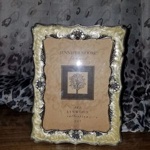 Jennifer Moore the Lynnwood Collection 5" X 7" New